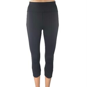 Lululemon In Movement Women's Black Crop Yoga Athletic Leggings Pants Size 4